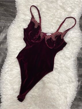 VICTORIA'S SECRET VELVET BURGUNDY FLORAL EMBROIDERED BODYSUIT WHIMSIGOTH GRUNGE